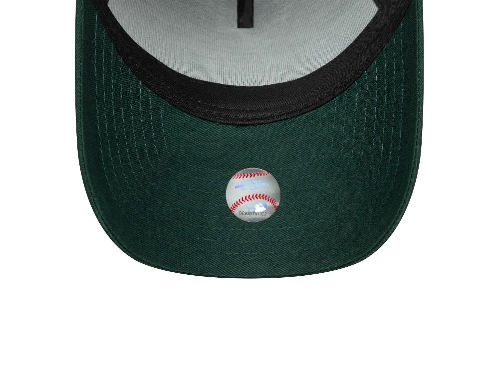 New Era New York Yankees Team Outline Dark Green 9Forty A Frame Snapback Cap