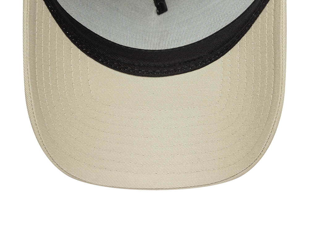 New Era New York Yankees League Essential Creme 9Forty A Frame Trucker Snapback Cap