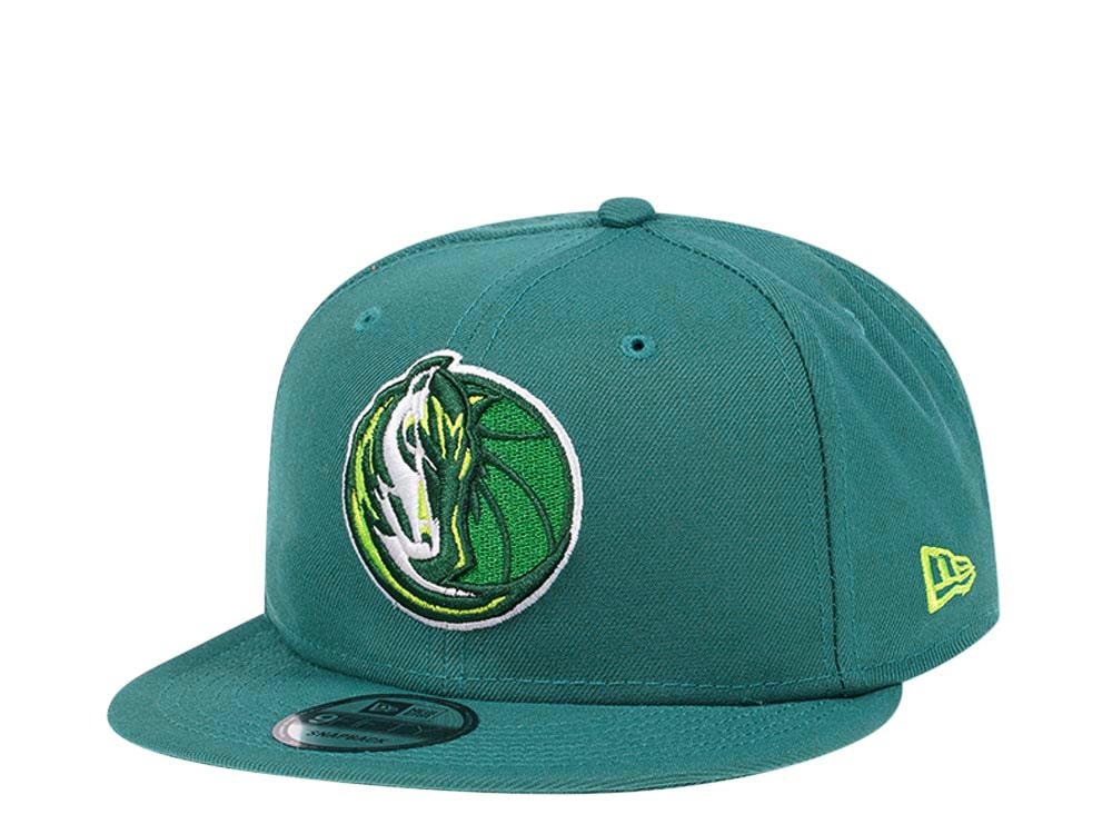 New Era Dallas Mavericks Pine Green Edition 9Fifty Snapback Cap