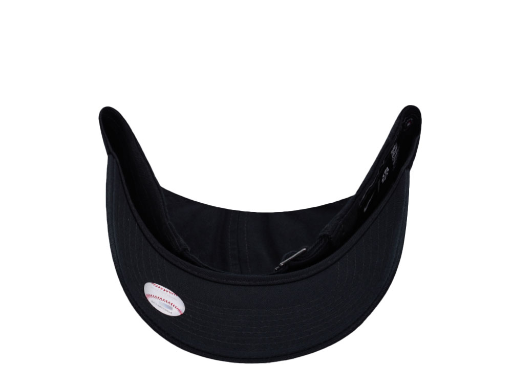 Nike Chicago White Sox Club Black Edition Strapback Cap