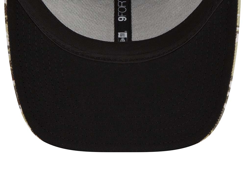 New Era Indianapolis Colts Salute to Service 21 9Forty Trucker Snapback Cap