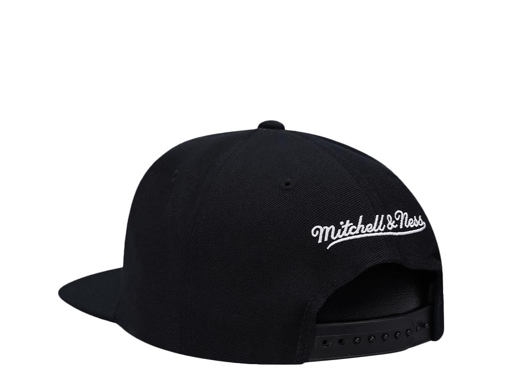 Mitchell & Ness Cleveland Cavaliers NBA Champions 2016 Hardwood Classic Snapback Cap