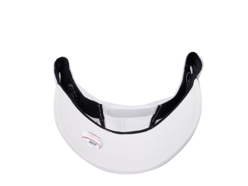 47Brand Pittsburgh Pirates White MVP Snapback Cap