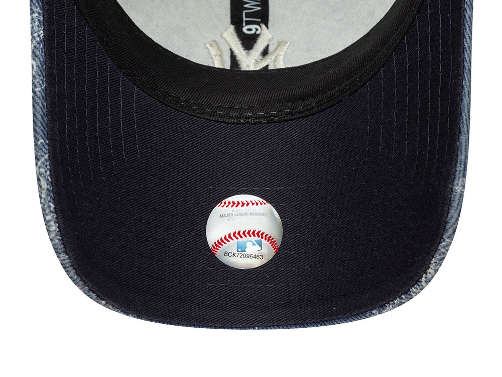 New Era New York Yankees Washed Paisley 9Twenty Strapback Cap