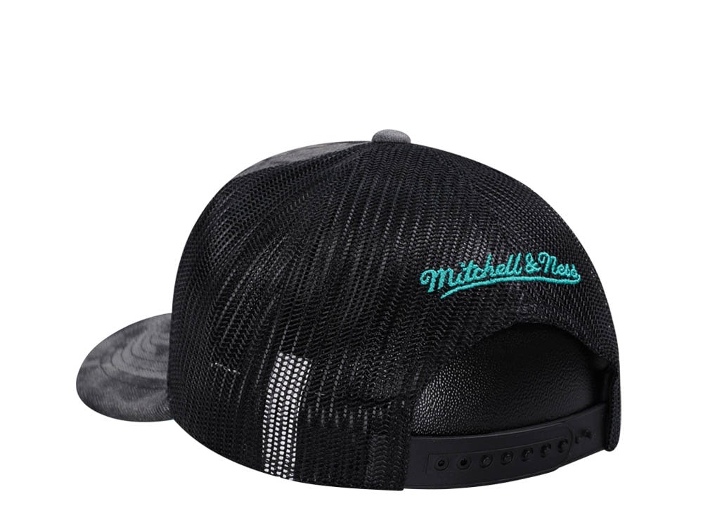 Mitchell & Ness Vancouver Grizzlies Burnt Ends Black Trucker Snapback Cap