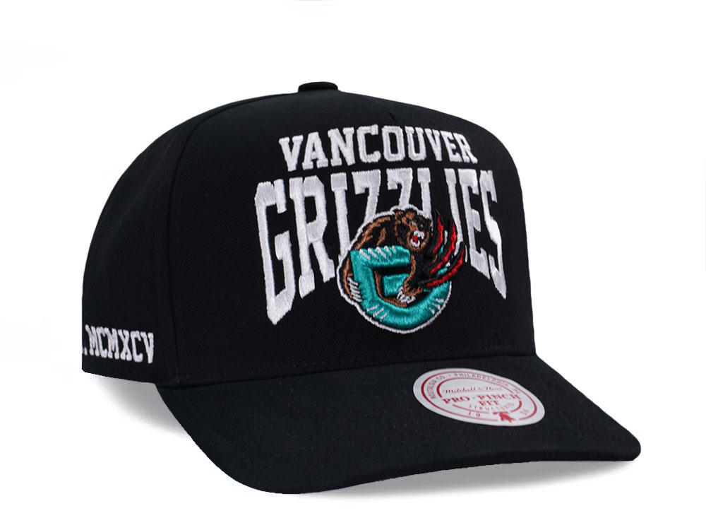 Mitchell & Ness Memphis Grizzlies Black Pro Pinch Fit Snapback Cap