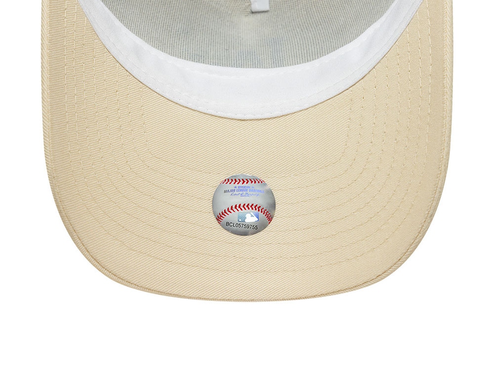 New Era Los Angeles Dodgers Floral 9Forty Womens A Frame Trucker Snapback Cap