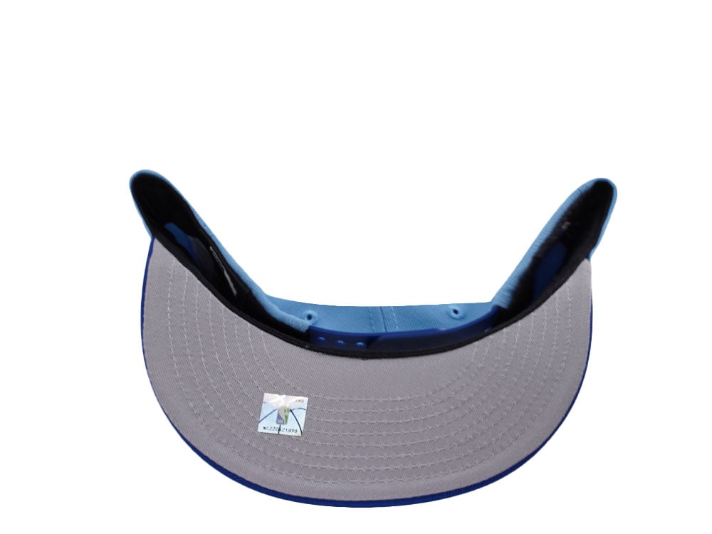 New Era Los Angeles Lakers 17x Champs Sky Blue Two Tone Edition 9Fifty Snapback Cap
