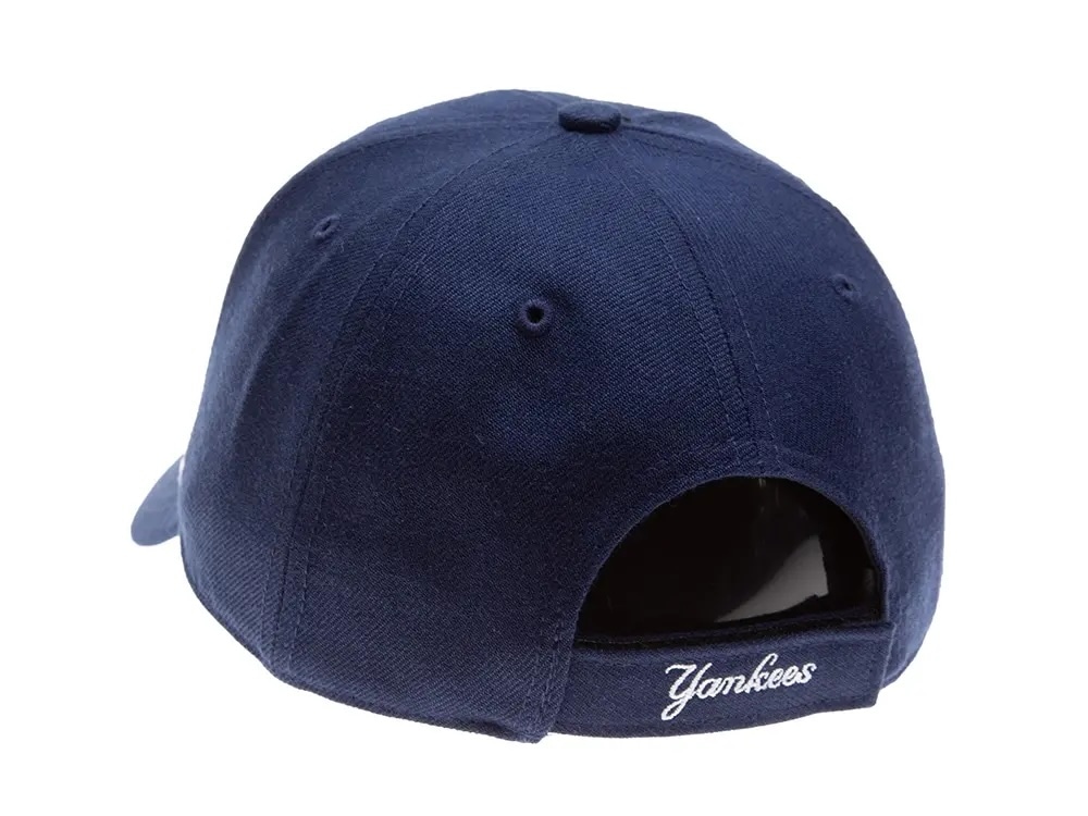 47brand New York Yankees Classic Curved Light Navy Strapback Cap