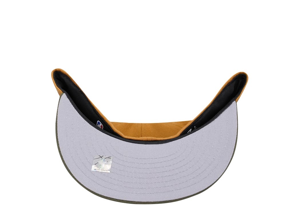 New Era New York Knicks Panama Tan Olive Two Tone Classic Edition 59Fifty Fitted Cap