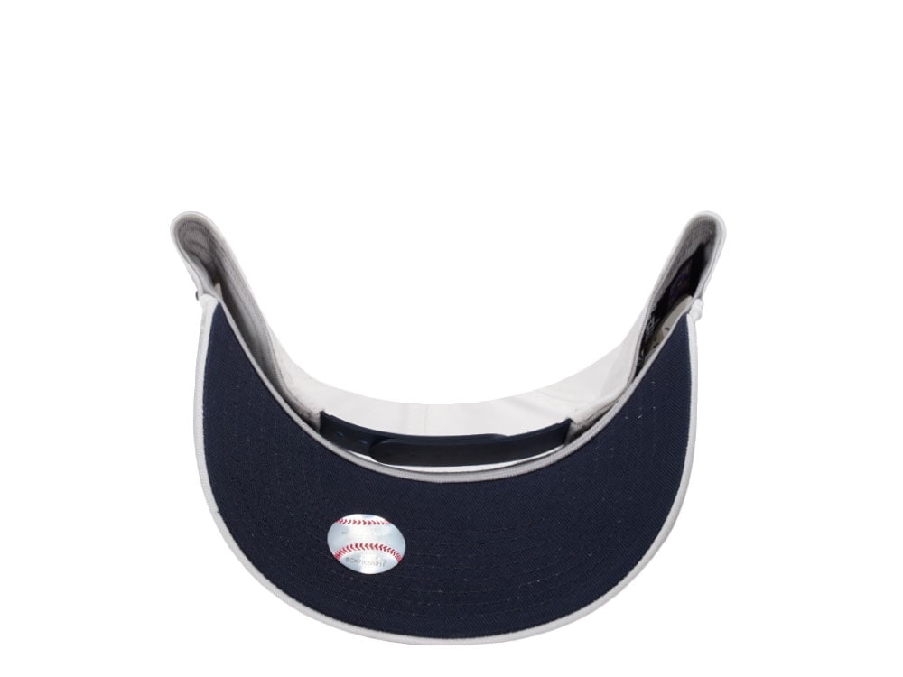 Nike Chicago White Sox 1986-85 Cooperstown White Edition Snapback Cap