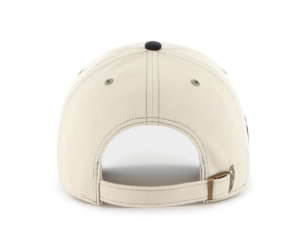 47 Brand New York Yankees Keepsake White Clean Up Strapback Cap