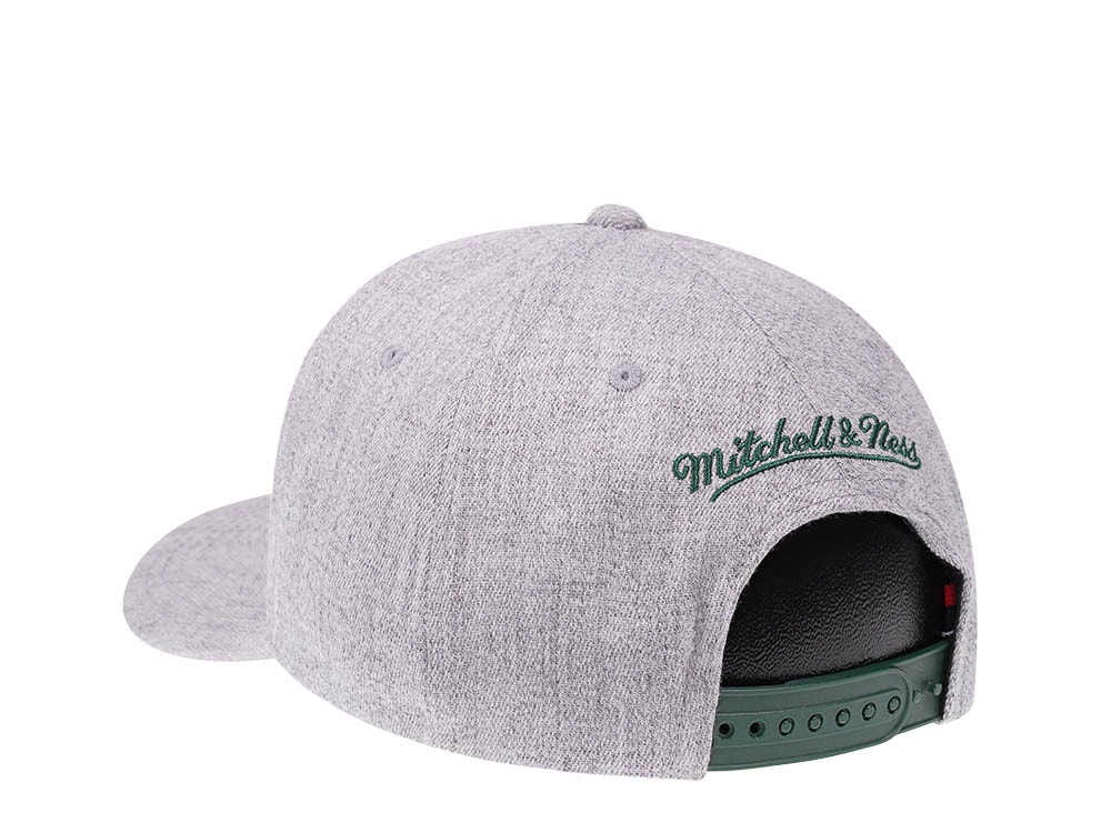 Mitchell & Ness Milwaukee Bucks Heather Gray Red Line Solid Flex Snapback Cap