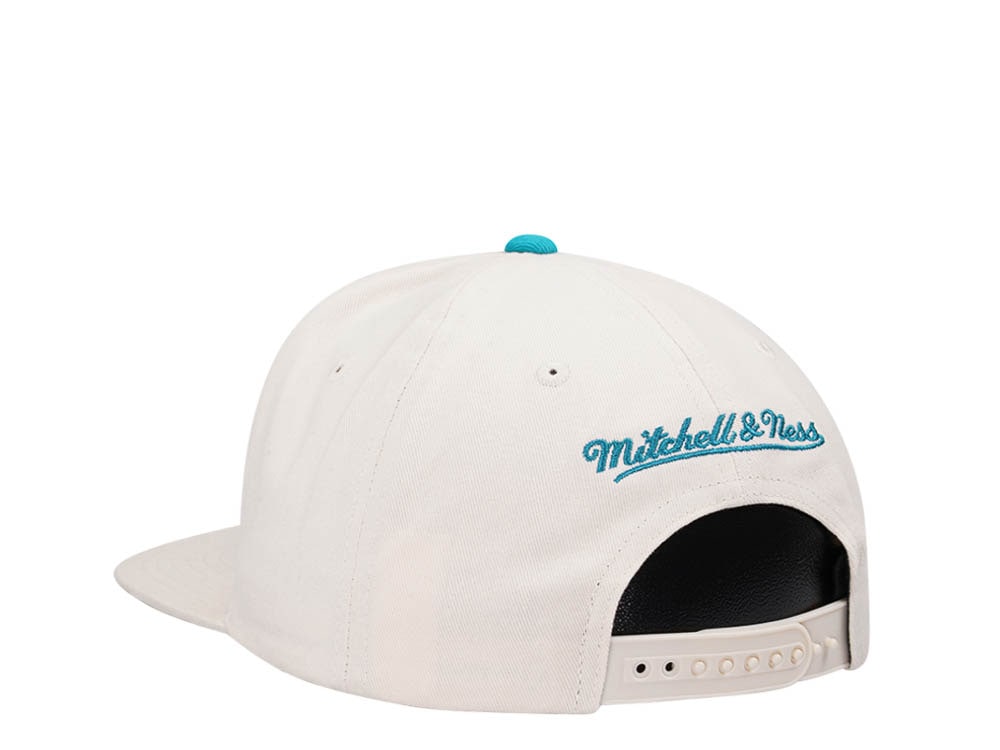 Mitchell & Ness Charlotte Hornets Reframe Retro Off White Snapback Cap