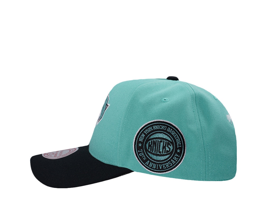 Mitchell & Ness New York Knicks NBA In The City Teal Edition Pro Pinch Fit Snapback Cap