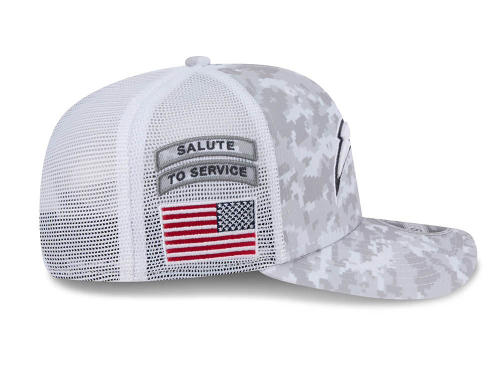 New Era Los Angeles Chargers Digi Camo Salute to Service 2024 Trucker 9Seventy Snapback Cap