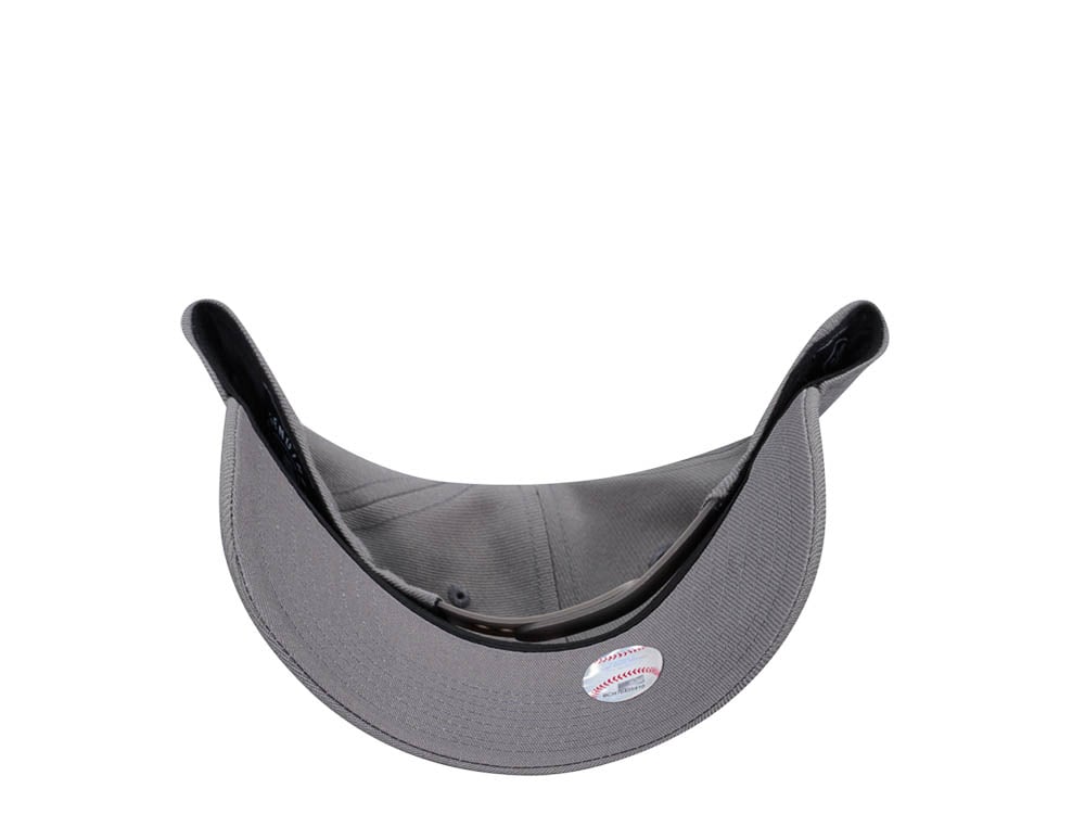 47Brand New York Yankees Dark Gray MVP Snapback Cap
