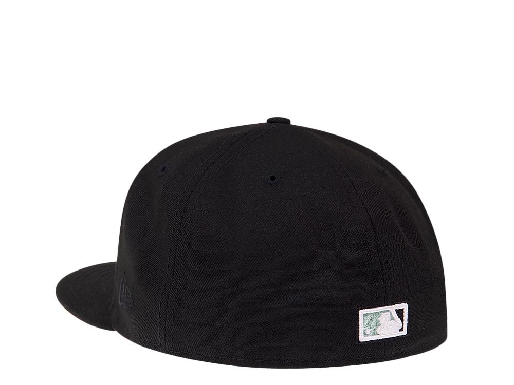 New Era Milwaukee Brewers Black Mint Classic Edition 59Fifty Fitted Cap