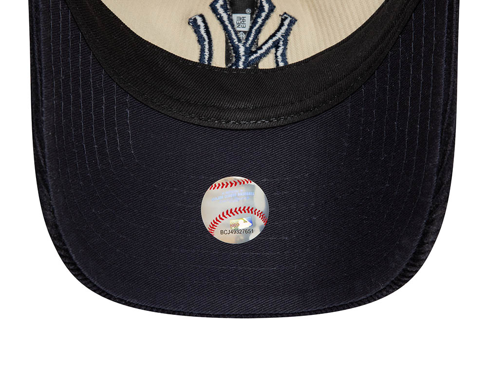 New Era New York Yankees Block Corduroy White 9Twenty Strapback Cap