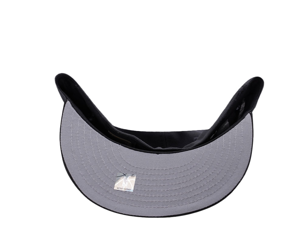 New Era Detroit Pistons NBA Eastern Conference Dark Gray Glow In The Dark Moon Edition 59Fifty Fitted Cap