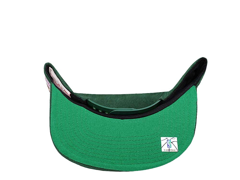 Mitchell & Ness Milwaukee Bucks Jersey Love Hardwood Classic Snapback Cap