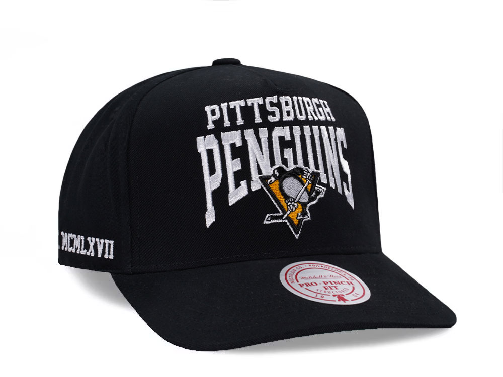 Mitchell & Ness Pittsburgh Pirates Black Pro Pinch Fit Snapback Cap