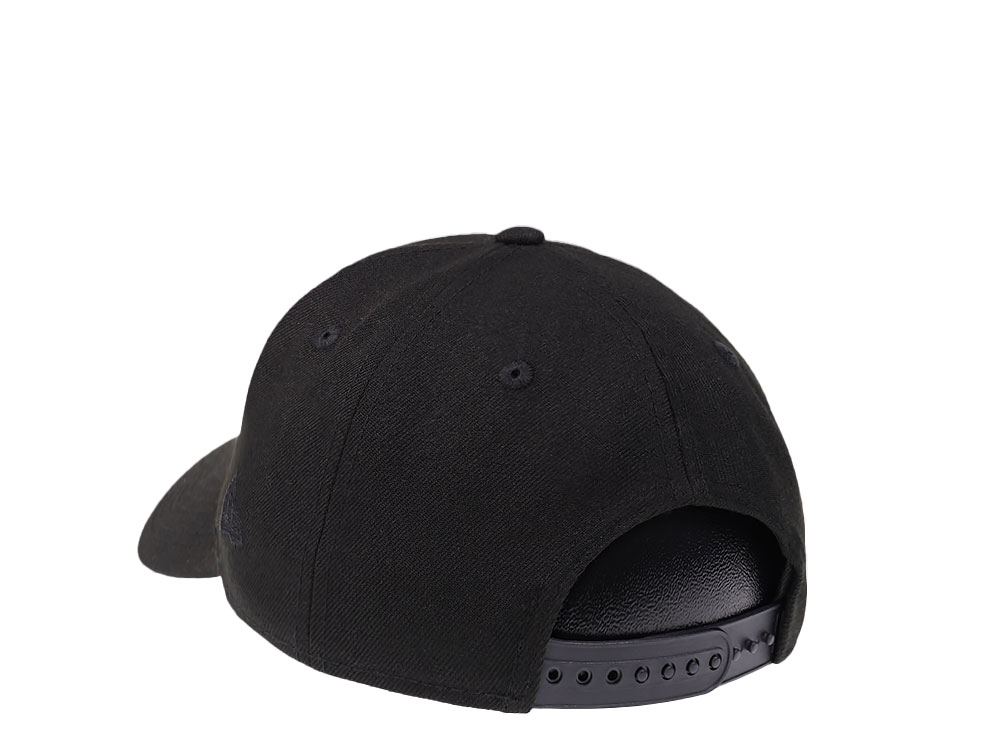 New Era Philadelphia 76ers All Black 9Forty Snapback Cap