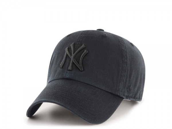 47Brand New York Yankees Clean Up All Black Strapback Cap
