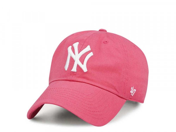 47Brand New York Yankees Berry Clean Up Strapback Cap